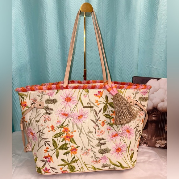Like New - Spartina 449 Daufuskie Island Floral Tote - Picture 3 of 10